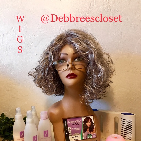 Shop my collection of wigs. My favorite wigs today - Picture 4 of 4